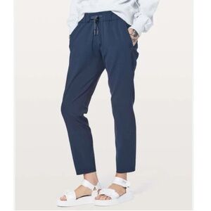 Lululemon on the fly 7/8 pant size 10